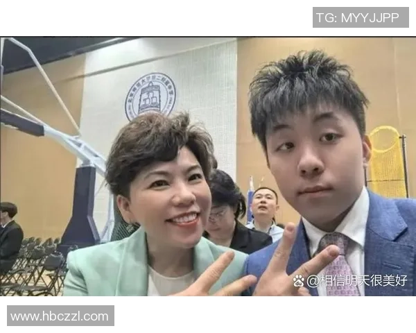 王芳专访:从青涩小将到乒乓球传奇的辉煌旅程回顾 王芳专访:从青涩小将到乒乓球传奇的辉煌旅程回顾